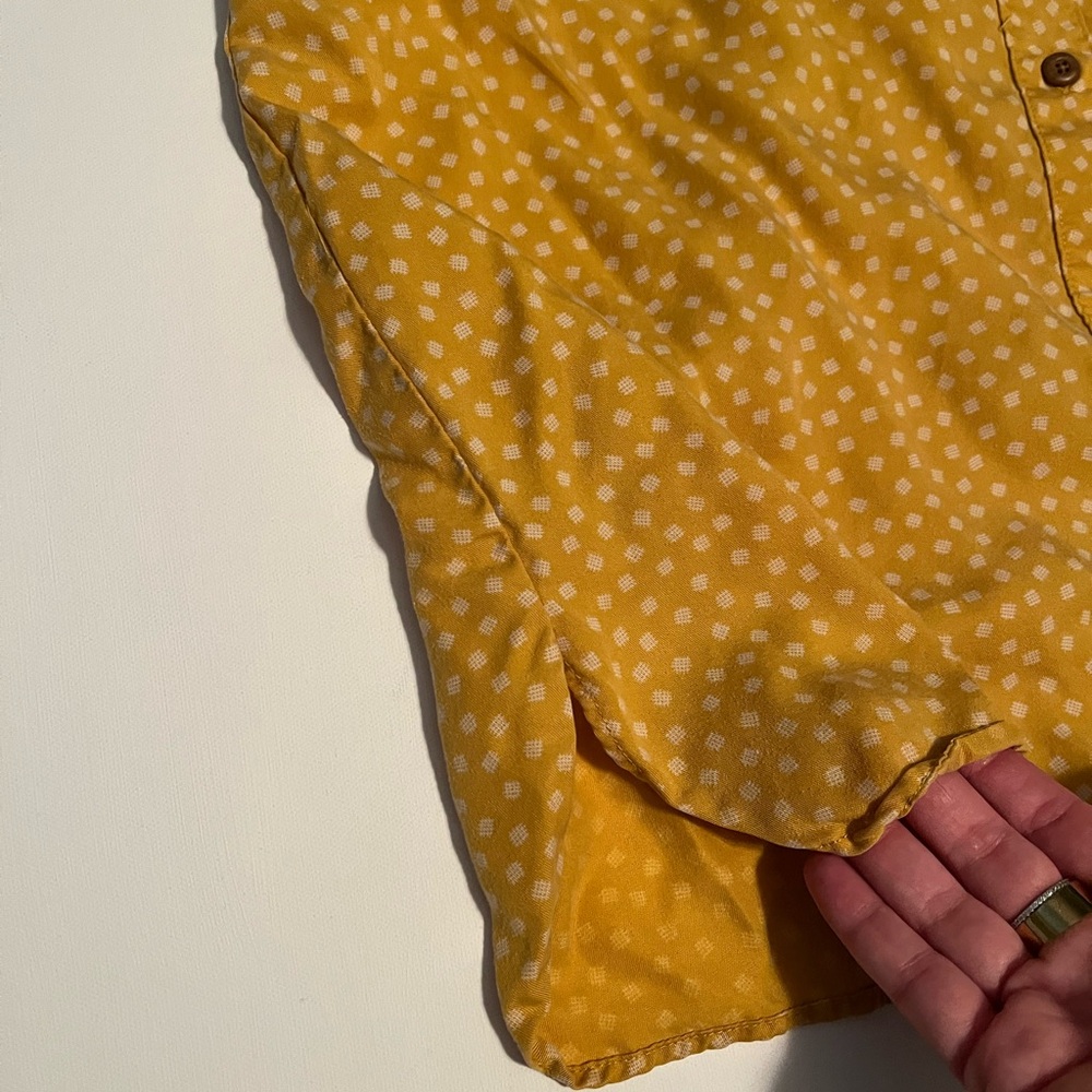 Duluth Trading Co Yellow Polka Dot Short-Sleeve Button-Down Shirt - Picture 9 of 14